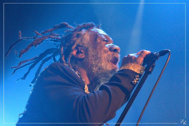 NIK_96388-ps Winston McAnuff - Fixi 27-03-2019 (Zz) (p).jpg